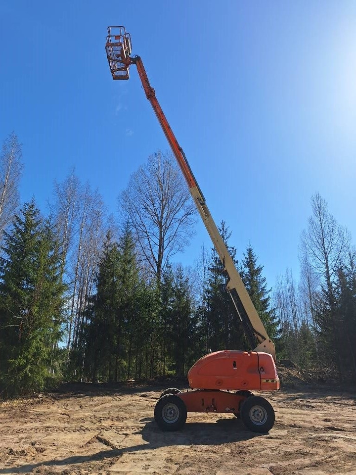 JLG 460 SJ - Артикулираща платформа: снимка 2 JLG 460 SJ - Артикулираща платформа: снимка 2