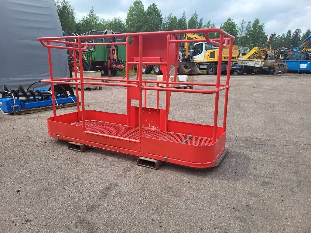 Manitou 200 ATJ kori - Вертикална работна платформа: снимка 4 Manitou 200 ATJ kori - Вертикална работна платформа: снимка 4