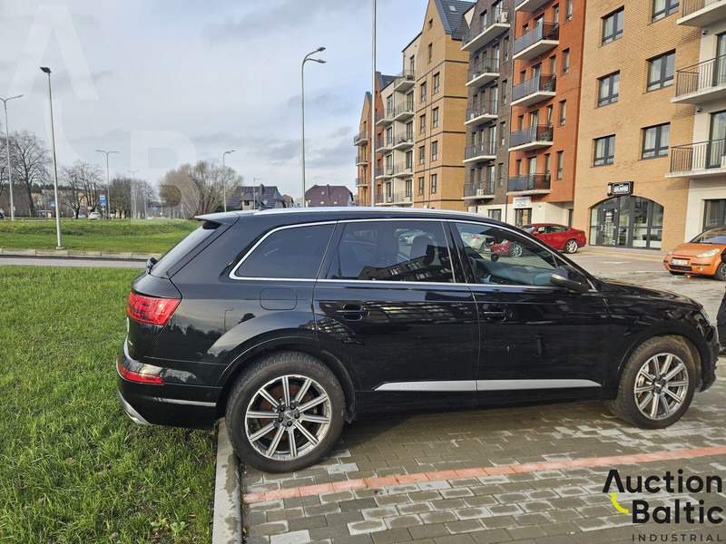 Audi Q7 - Лек автомобил: снимка 4 Audi Q7 - Лек автомобил: снимка 4