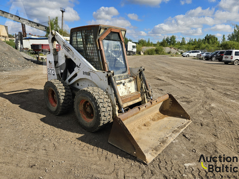 Bobcat 873 - Мини челен товарач: снимка 1 Bobcat 873 - Мини челен товарач: снимка 1