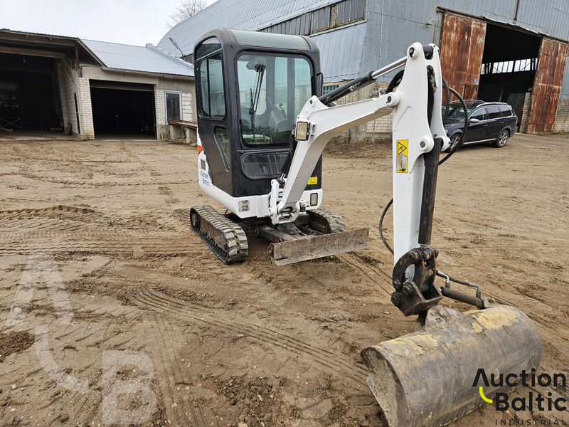 Bobcat E 14 - Мини багер: снимка 2 Bobcat E 14 - Мини багер: снимка 2