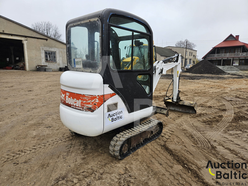 Bobcat E 14 - Мини багер: снимка 3 Bobcat E 14 - Мини багер: снимка 3