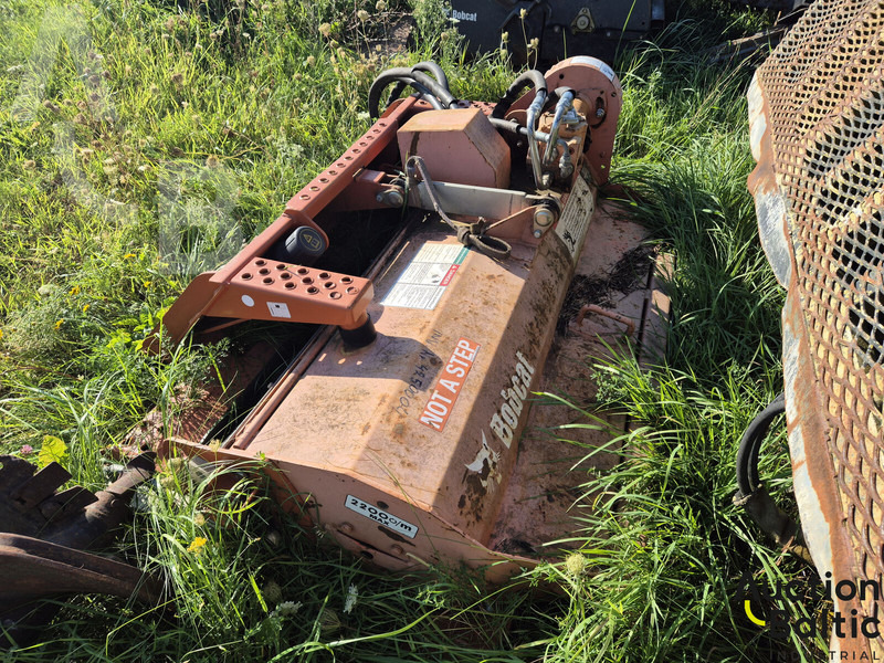 Bobcat FC 155 - Дробилка за дървесина: снимка 4 Bobcat FC 155 - Дробилка за дървесина: снимка 4