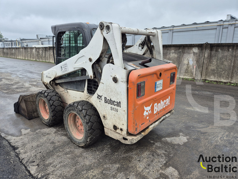 Bobcat S 530 - Мини челен товарач: снимка 5 Bobcat S 530 - Мини челен товарач: снимка 5