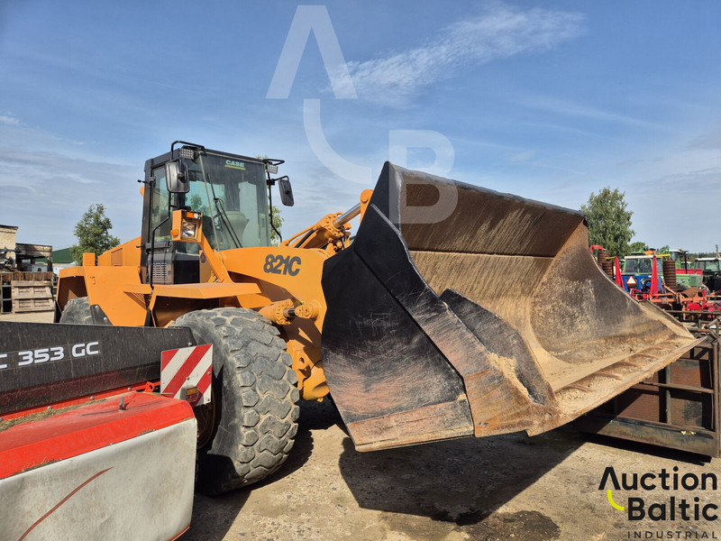 Case 821 C - Колесен товарач: снимка 4 Case 821 C - Колесен товарач: снимка 4