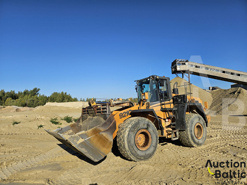 Case 921C/2 - Колесен товарач: снимка 2 Case 921C/2 - Колесен товарач: снимка 2