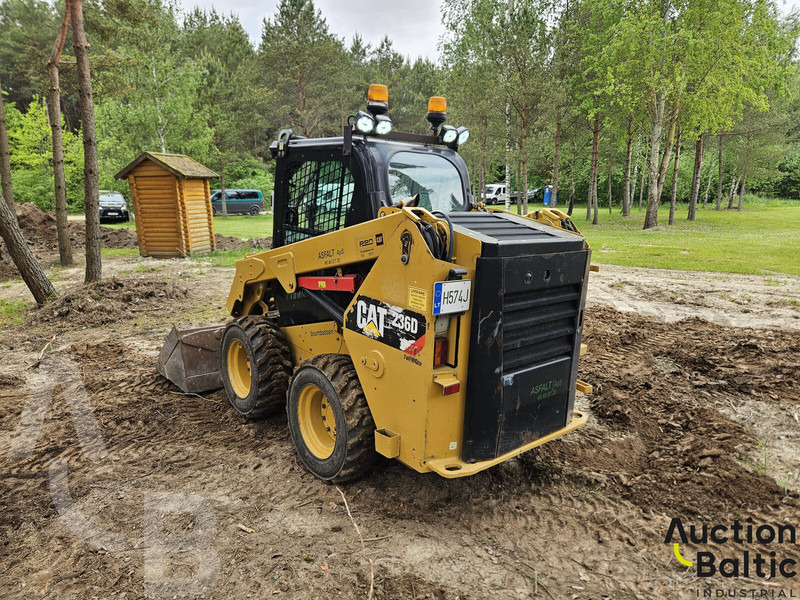 Caterpillar 236 D - Мини челен товарач: снимка 4 Caterpillar 236 D - Мини челен товарач: снимка 4