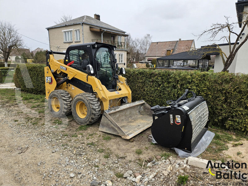 Caterpillar 242 D 3 - Мини челен товарач: снимка 2 Caterpillar 242 D 3 - Мини челен товарач: снимка 2