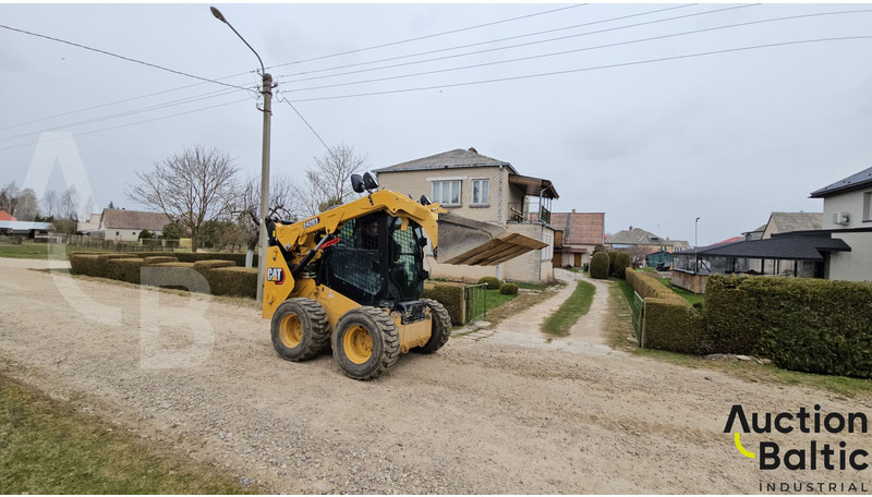 Caterpillar 242 D 3 - Мини челен товарач: снимка 3 Caterpillar 242 D 3 - Мини челен товарач: снимка 3