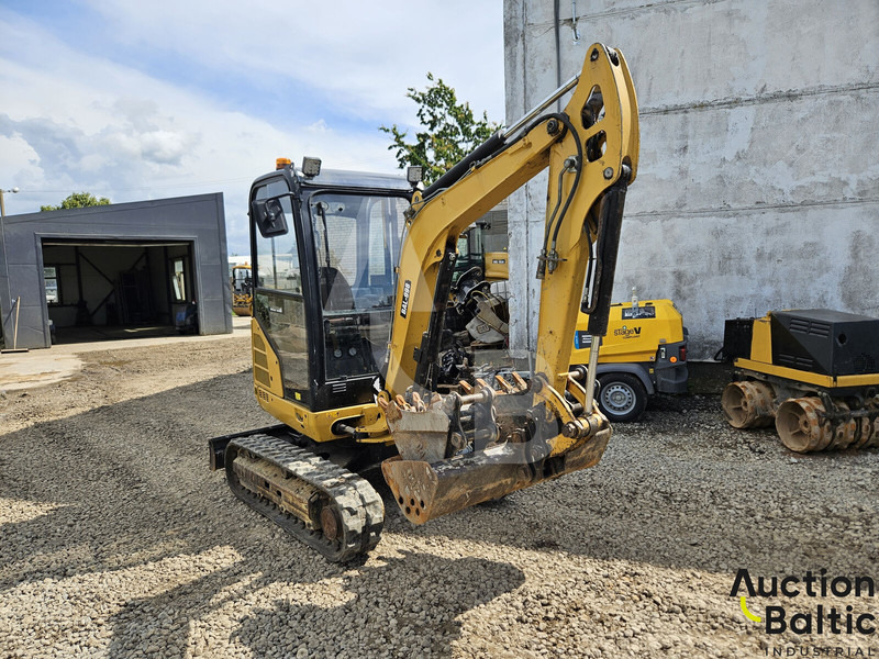 Caterpillar 302.4 D - Мини багер: снимка 2 Caterpillar 302.4 D - Мини багер: снимка 2
