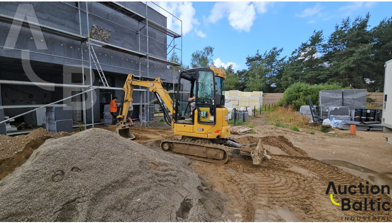 Caterpillar 303 CR - Мини багер: снимка 2 Caterpillar 303 CR - Мини багер: снимка 2