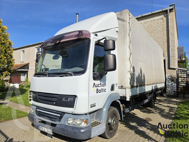 DAF 45.160 - Камион с брезент: снимка 1 DAF 45.160 - Камион с брезент: снимка 1