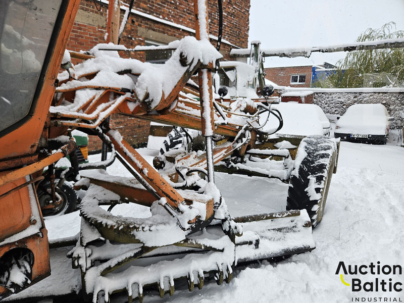 DZ 99 - Грейдер: снимка 5 DZ 99 - Грейдер: снимка 5