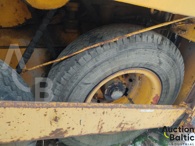 Асфалтополагач Demag DF 120 P: снимка 20