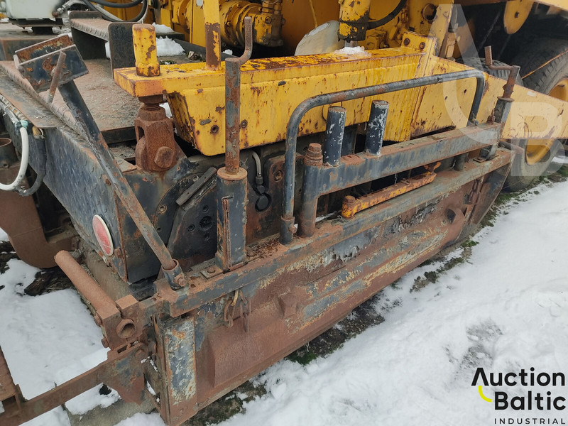 Асфалтополагач Demag DF 120 P: снимка 10