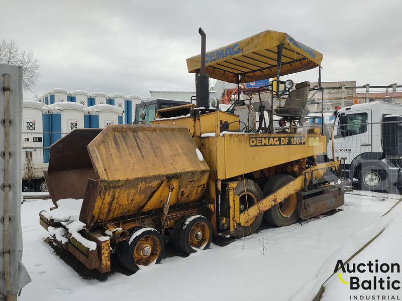 Demag DF 120 P - Асфалтополагач: снимка 2 Demag DF 120 P - Асфалтополагач: снимка 2