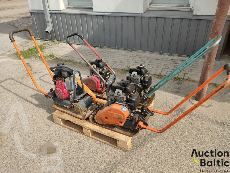 Dynapac LF45, Ammann AVP1033 & 2 Belle - Виброплоча: снимка 1 Dynapac LF45, Ammann AVP1033 & 2 Belle - Виброплоча: снимка 1