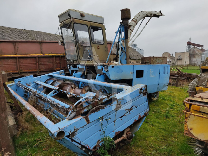 Fortschritt E 281 - Силажокомбайн: снимка 1 Fortschritt E 281 - Силажокомбайн: снимка 1