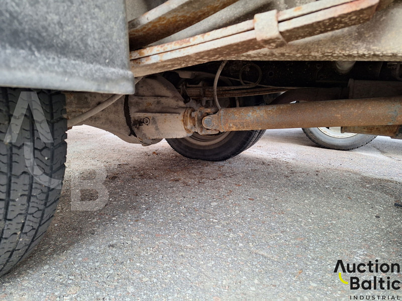 Лекотоварен автомобил фургон GAZ Gaz 3302: снимка 18