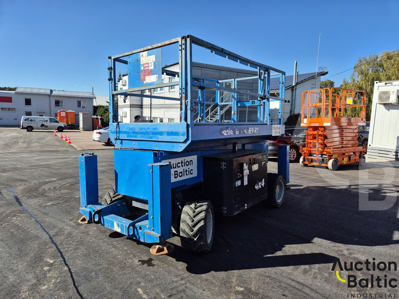 Genie GS 3369 RT - Ножична работна платформа: снимка 3 Genie GS 3369 RT - Ножична работна платформа: снимка 3