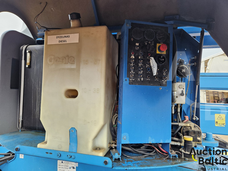 Артикулираща платформа Genie Z 60/34: снимка 17 Артикулираща платформа Genie Z 60/34: снимка 17