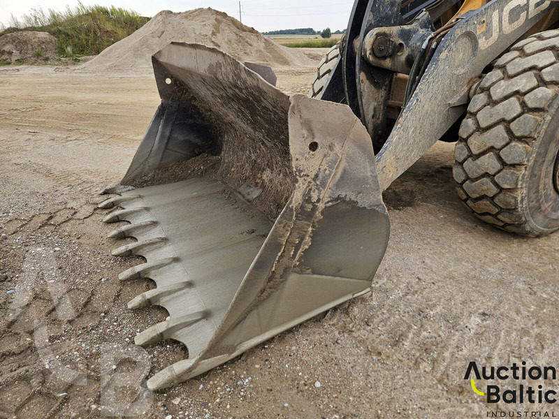 Колесен товарач JCB 457 ZX: снимка 12