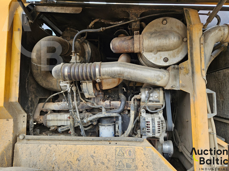 Колесен товарач JCB 457 ZX: снимка 16