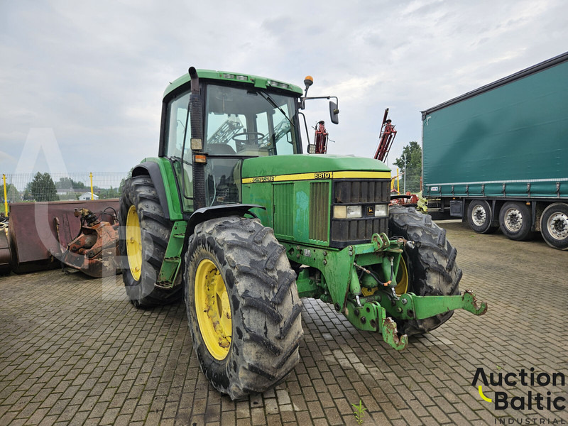 John Deere 6810 - Трактор: снимка 2 John Deere 6810 - Трактор: снимка 2