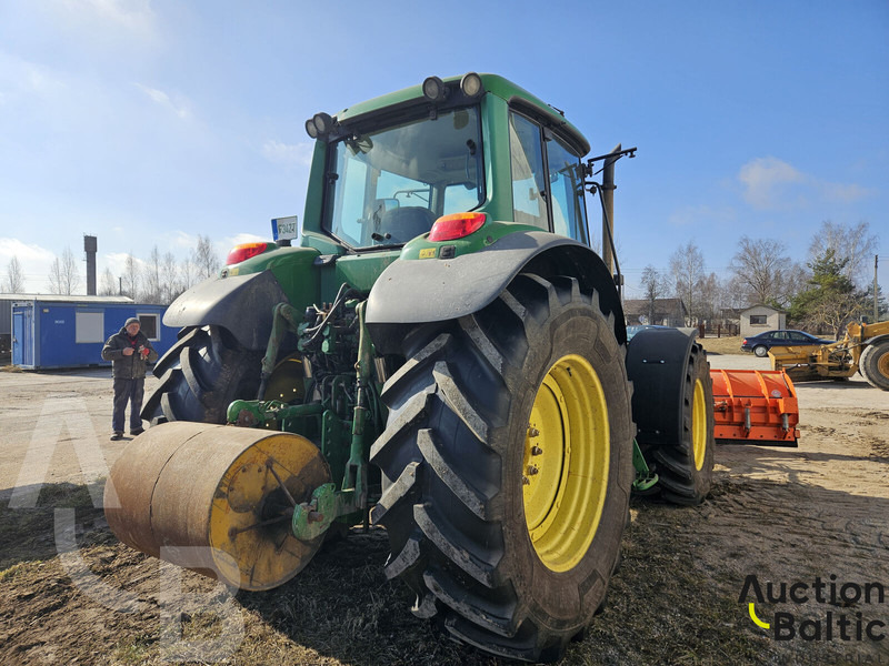 John Deere 6820 - Трактор: снимка 3 John Deere 6820 - Трактор: снимка 3