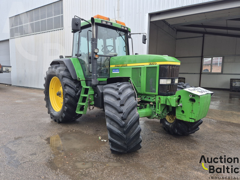 John Deere 7710 - Трактор: снимка 1 John Deere 7710 - Трактор: снимка 1