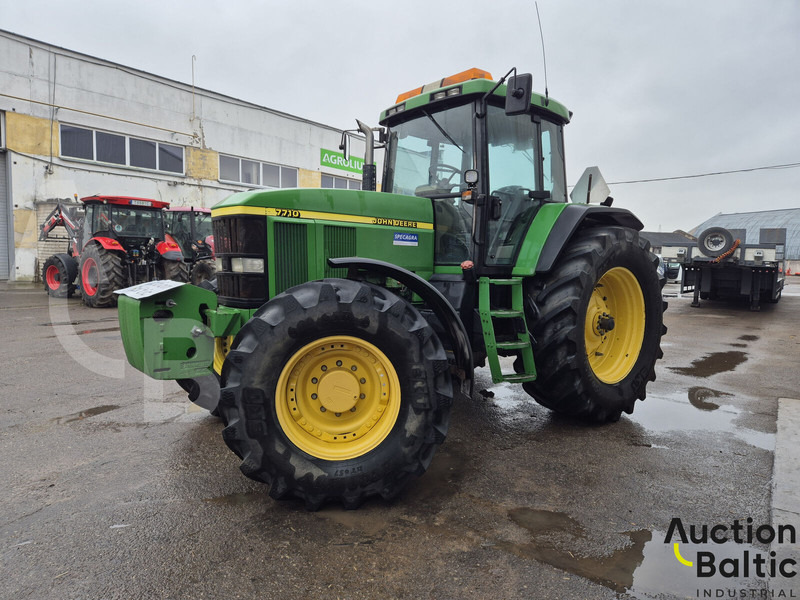 John Deere 7710 - Трактор: снимка 2 John Deere 7710 - Трактор: снимка 2