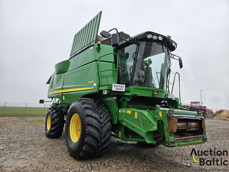 John Deere S 690 i - Зърнокомбайн: снимка 1 John Deere S 690 i - Зърнокомбайн: снимка 1