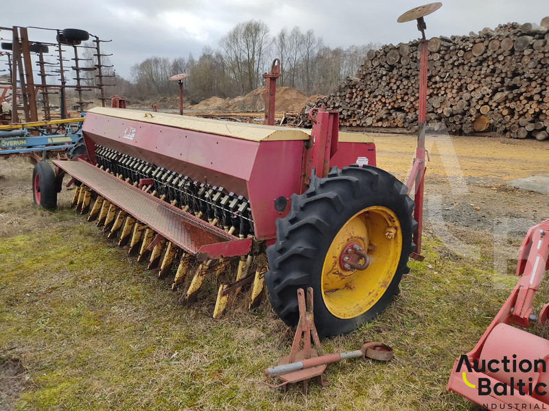 Juko  - Машина за сеене: снимка 1 Juko  - Машина за сеене: снимка 1