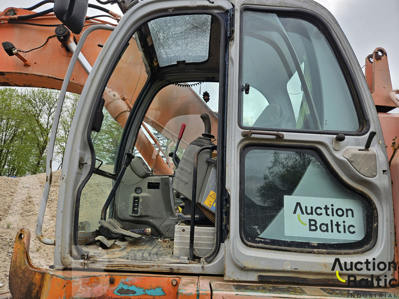 Kobelco SK 235 SR - Верижен багер: снимка 5 Kobelco SK 235 SR - Верижен багер: снимка 5