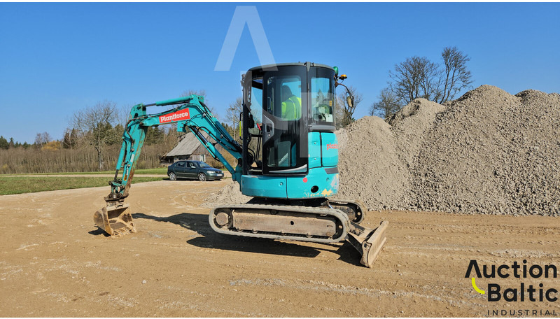 Kobelco SK28SR-6 - Мини багер: снимка 2 Kobelco SK28SR-6 - Мини багер: снимка 2
