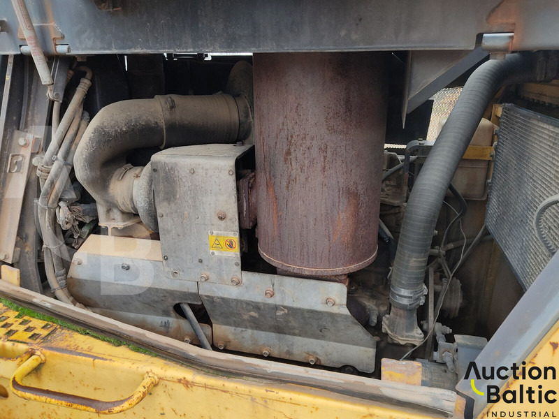 Булдозер Komatsu D85PX-15: снимка 19