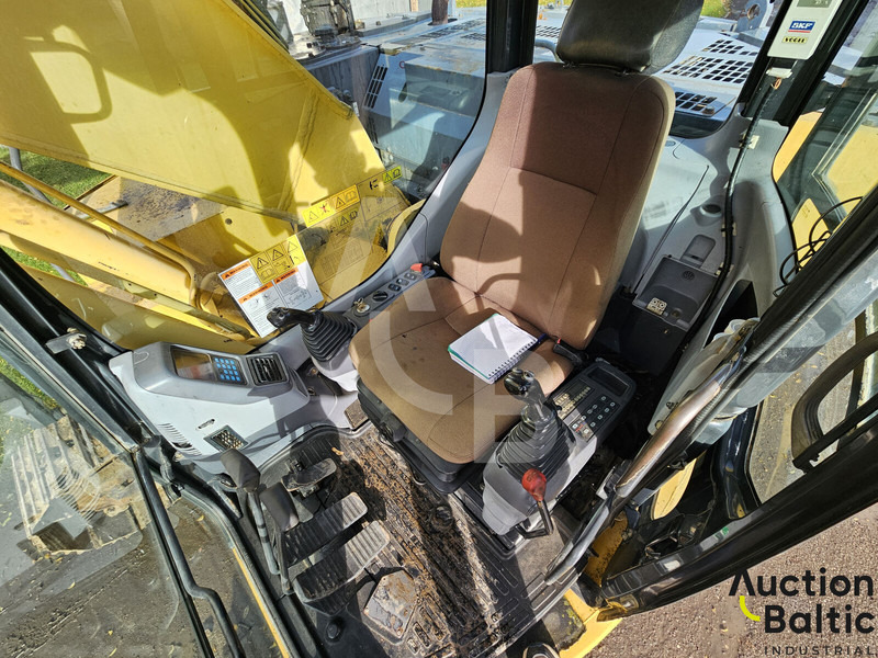 Komatsu PC228USLC-3N0 - Верижен багер: снимка 5 Komatsu PC228USLC-3N0 - Верижен багер: снимка 5