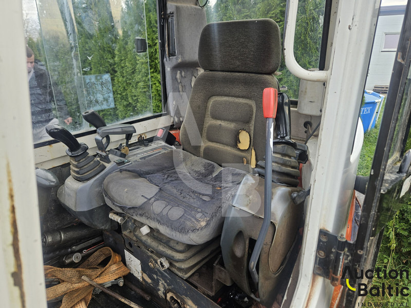 Kubota KX 61-3 - Мини багер: снимка 5 Kubota KX 61-3 - Мини багер: снимка 5