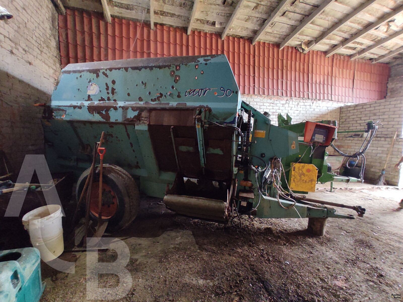 Labrador MT90 - Техника за животновъдство: снимка 2 Labrador MT90 - Техника за животновъдство: снимка 2