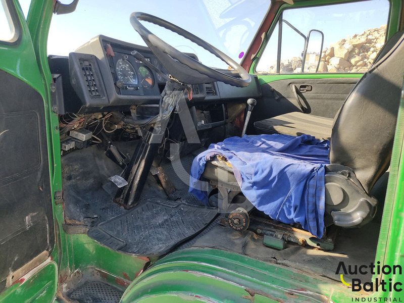 MAN 8.136 - Камион цистерна: снимка 5 MAN 8.136 - Камион цистерна: снимка 5