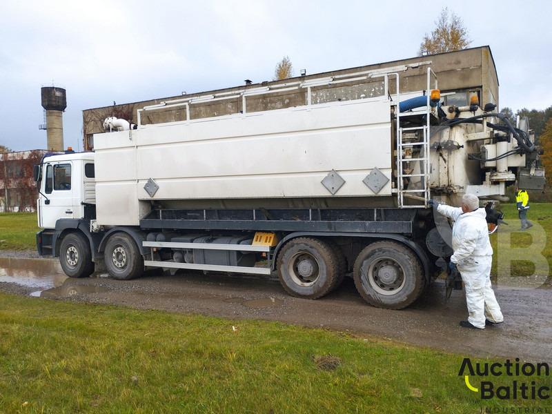 MAN T 46 - Каналопочистваща машина: снимка 3 MAN T 46 - Каналопочистваща машина: снимка 3