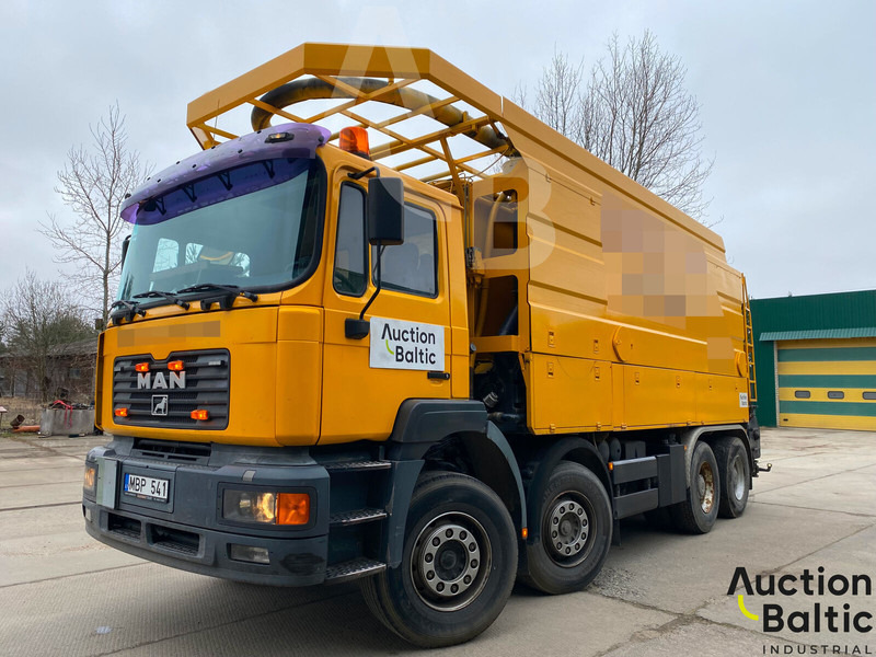 MAN T46 - Каналопочистваща машина: снимка 2 MAN T46 - Каналопочистваща машина: снимка 2