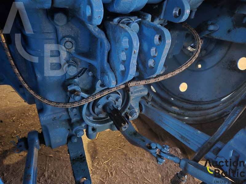 Трактор MTZ Belarus MTZ 80L: снимка 10 Трактор MTZ Belarus MTZ 80L: снимка 10