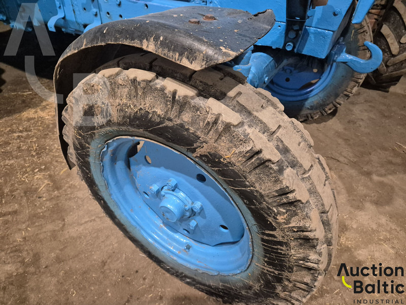 Трактор MTZ Belarus MTZ 80L: снимка 19 Трактор MTZ Belarus MTZ 80L: снимка 19