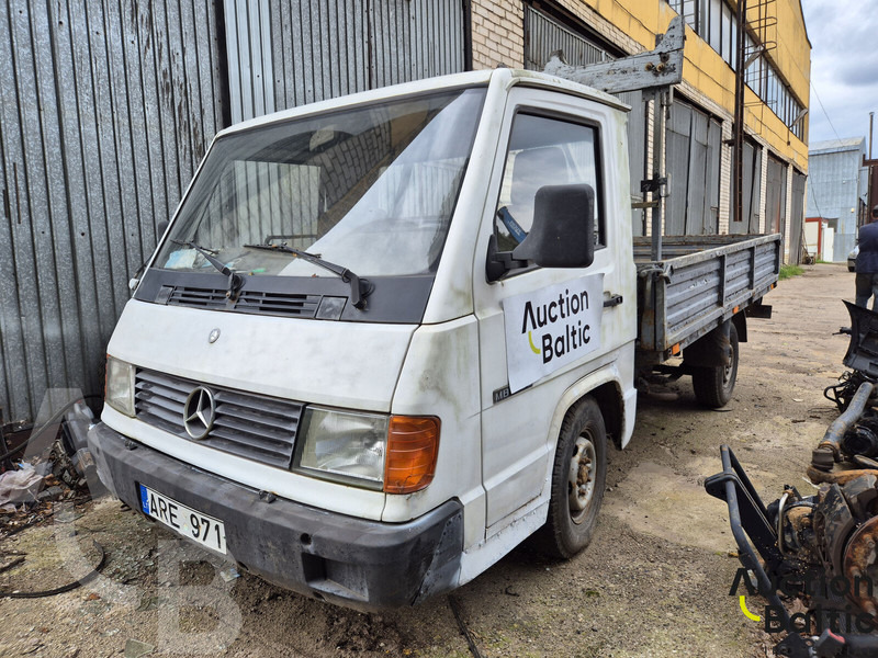 Mercedes-Benz 100-serie 100 D - Бордови бус: снимка 1 Mercedes-Benz 100-serie 100 D - Бордови бус: снимка 1