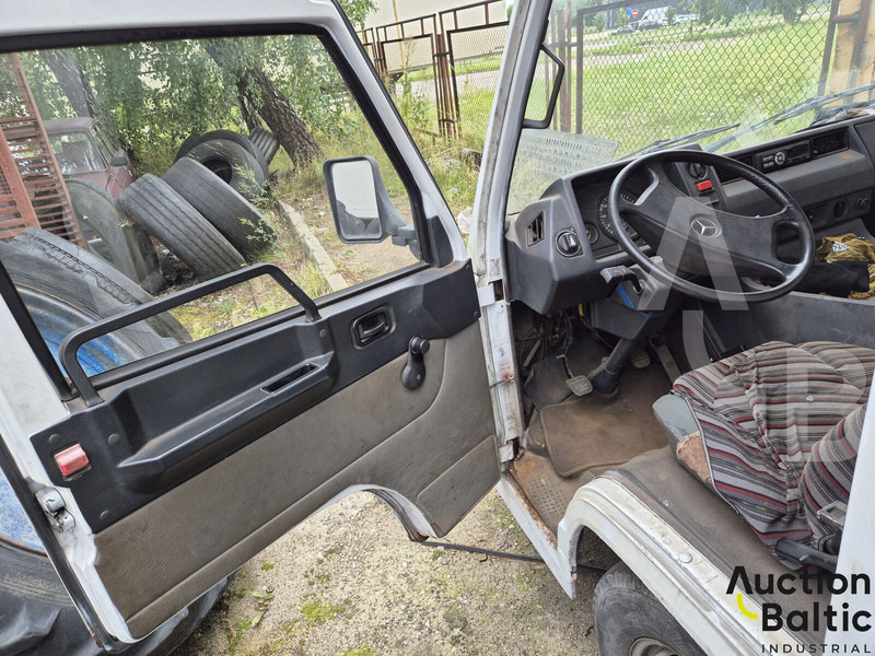 Mercedes-Benz 100-serie 100 D - Бордови бус: снимка 5 Mercedes-Benz 100-serie 100 D - Бордови бус: снимка 5