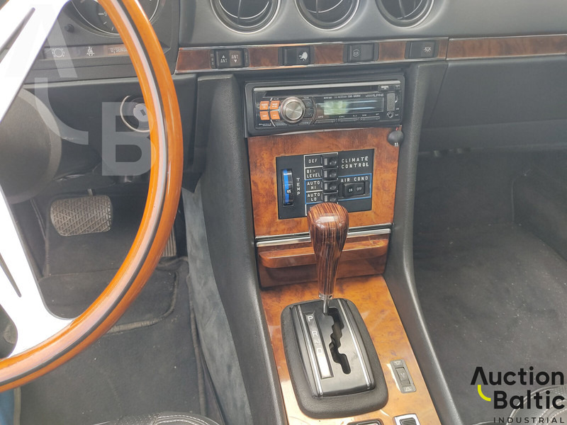 Лек автомобил Mercedes-Benz 300-serie 380 SLC: снимка 11