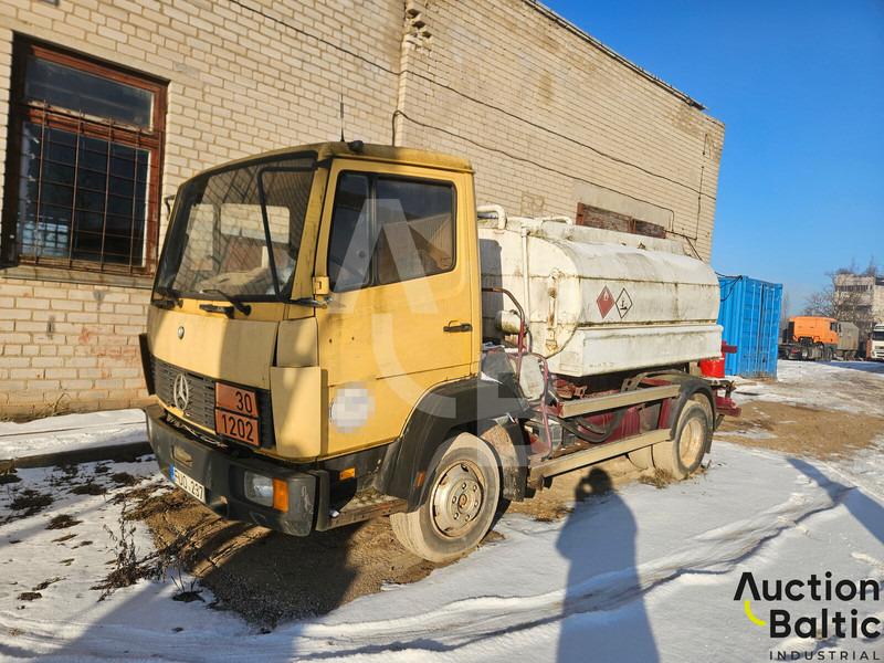 Mercedes-Benz 814 - Камион цистерна: снимка 2 Mercedes-Benz 814 - Камион цистерна: снимка 2