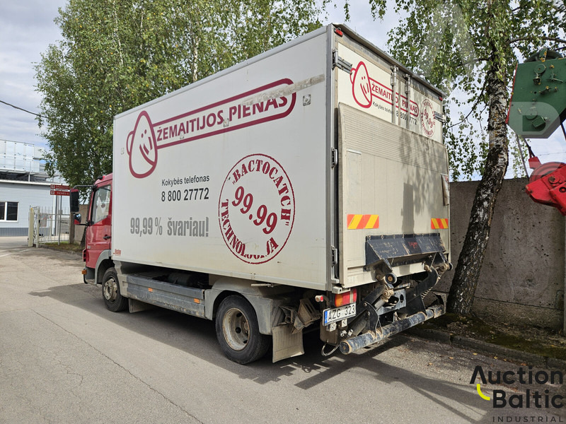 Mercedes-Benz 815 - Рефрижератор камион: снимка 3 Mercedes-Benz 815 - Рефрижератор камион: снимка 3