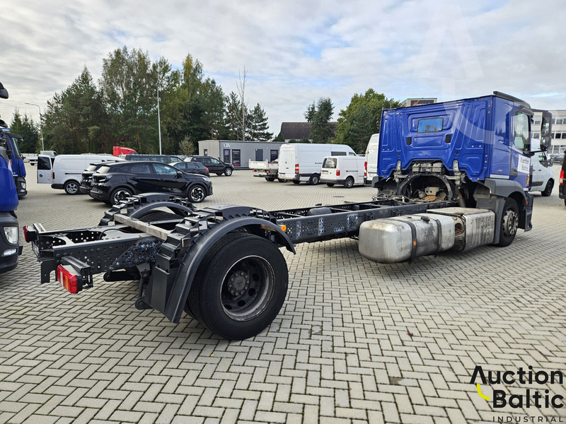 Mercedes-Benz Actros 1843 - Шаси кабина: снимка 4 Mercedes-Benz Actros 1843 - Шаси кабина: снимка 4